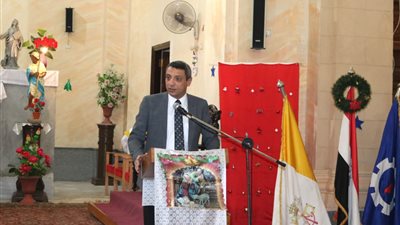 محافظ السويس وقائد الجيش الثالث الميداني ومدير الأمن ورئيس الجامعة والنواب وأهالي السويس في كنيسة الآباء الفرنسيسكان