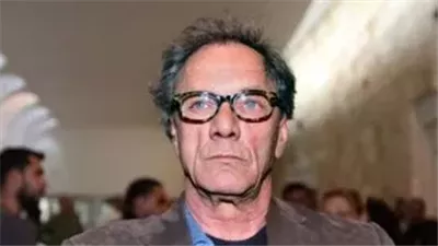 رحيل محمد بكري صاحب فيلم «جنين جنين» عن 72 عامًا