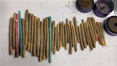 ضبط محاولة تهريب مخدرات بمطار الغردقة وحجز 35 سيجارة محشوة بنبات الماريجوانا