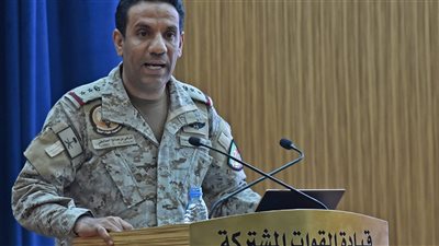 التحالف العربي يشن ضربة جوية محدودة على ميناء المكلا