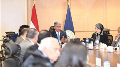 وزير السياحة يتابع أداء المتحف القومي للحضارة المصرية ويشدد على أهمية مؤشرات قياس الأداء