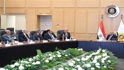 كامل الوزير يبحث مع اتحاد الصناعات سبل توطين الصناعات الهندسية في مصر