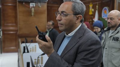 محافظ قنا يتابع من مركز السيطرة تنفيذ الموجة 28 لإزالة التعديات على أملاك وأراضي الدولة