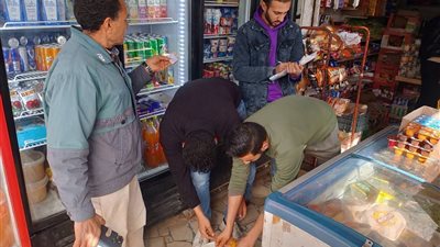 احذر قبل الشراء.. لماذا أُعدمت أطنان أغذية في الزرقا اليوم؟