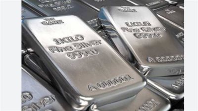 زلزال في بورصة المعادن.. الفضة تحطم حاجز 91 دولاراً والذهب يلامس قمماً غير مسبوقة في 2026