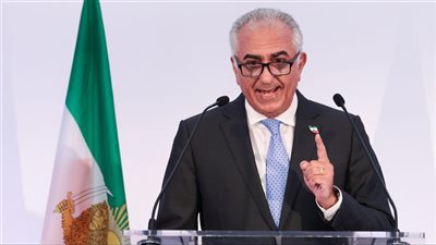 رضا بهلوي يدعو الإيرانيين للتظاهر مجدداً ويؤكد جاهزيته لقيادة المرحلة الانتقالية