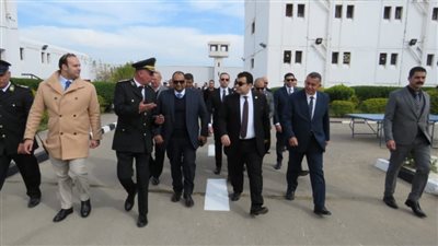 تنفيذاً لتوجيهات النائب العام..فريق قضائي يتفقد الخدمات الطبية والمعيشية بمركز إصلاح القطا