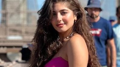 مايان السيد تتصدر التريند بإطلالة انسيابية ناعمة في أضخم حفل فني بالسعودية