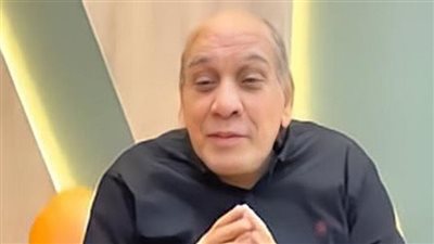 منير مكرم يتصدر التريند: خطوبة ابنه 