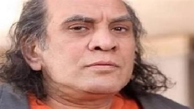 أشرف زكي والنجوم في ضيافة منير مكرم.. تفاصيل احتفالات 