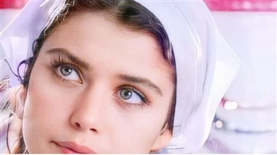 من الدراما إلى الميكروفون.. بيرين سات تكشف عن موهبة خفية وتستعد لطرح عمل موسيقي عصري