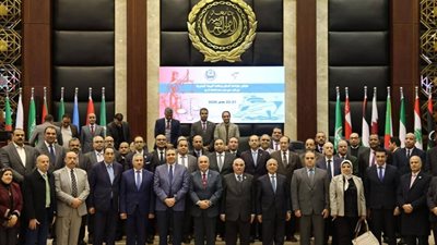 عميد كلية الحقوق بقنا يشهد فعاليات مؤتمر حوادث السفن وسلامة البيئة البحرية بالإسكندرية