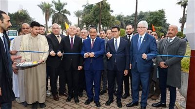 بأسعار المصنع.. محافظ مطروح يفتتح نافذة لتسويق المنتجات البيئية