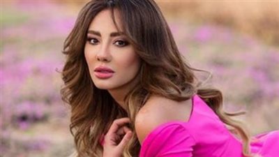مي القاضي تتهم زملاءها في الوسط الفني: حد دافع لصفحات مجهولة لتشويه نجاحي