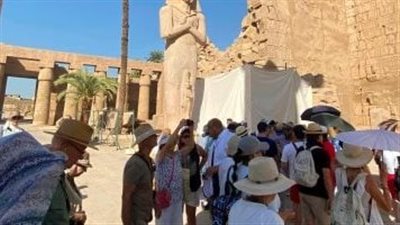شمس الأقصر الدافئة تجذب سياح 40 جنسية في ذروة الموسم الشتوي
