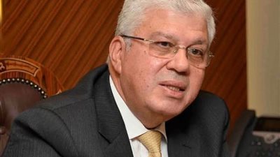 وزير التعليم العالي يهنئ كليات الجامعات الحكومية الفائزة بجائزة مصر للتميز الحكومي