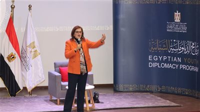 وزير الشباب يشهد محاضرة هالة السعيد ضمن النسخة الرابعة من برنامج الدبلوماسية الشبابية