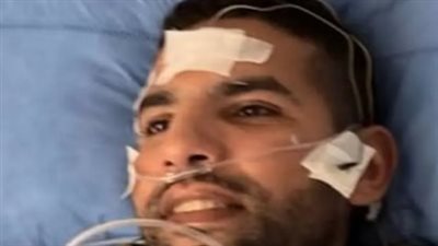 صورة تقلب الموازين.. مؤمن زكريا يثير قلق الجماهير من داخل المستشفى ودعوات الملايين ترافقه