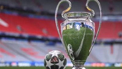 عشاق كرة القدم يترقبون قرعة دور الـ16 بدوري أبطال أوروبا 2025-2026 