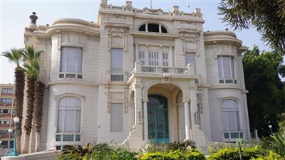 جامعة عين شمس تستضيف جولة الشرق الأوسط لمسابقة أكسفورد للمحاكم الصورية