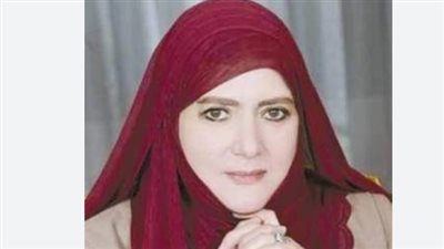 تفاصيل حوار إنساني بين شمس البارودي ونجلها عمر حول الظهور الإعلامي في 2026
