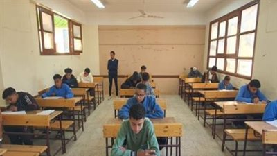 محافظ سوهاج يشيد بالمنظومة التعليمية بعد إعلان نتيجة الإعدادية: البلينا ودار السلام في الصدارة