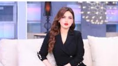 ياسمين عز تثير الجدل من جديد: 