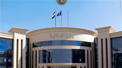 الجوازات والهجرة تقدم تسهيلات خاصة لكبار السن وذوي الاحتياجات الخاصة