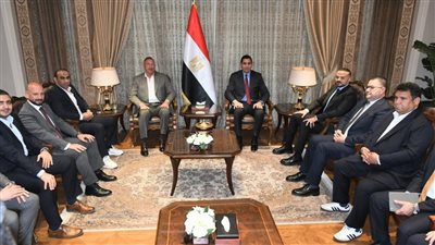 وزير الشباب والرياضة يستقبل مجلس إدارة النادي الأهلي لتعزيز التعاون الرياضي في مصر