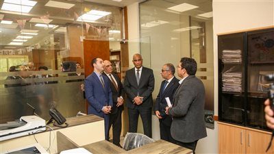  محافظ كفرالشيخ الجديد يتفقد إدارات الديوان العام لرسم ملامح التطوير