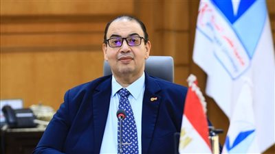 رئيس جامعة كفر الشيخ يهنئ الصحفيين والإعلاميين بمناسبة حلول شهر رمضان المبارك