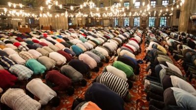 لماذا سميت صلاة التراويح بهذا الاسم؟ وما هو وقتها الصحيح؟