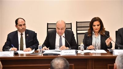 وزير الطيران المدني يستعرض خطة تطوير القطاع أمام لجنة السياحة والطيران بمجلس النواب