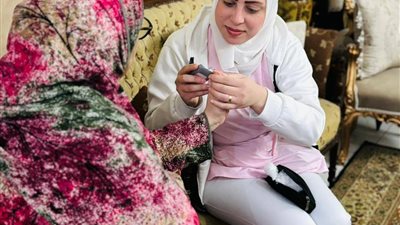 حملة «رمضان بصحة لكل العيلة».. الكشف عن الأمراض المزمنة وتقديم الرعاية للفئات الأولى بالرعاية