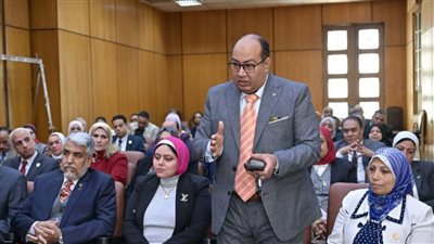 جامعة القاهرة تتبنى استراتيجية جديدة لتطوير الكوادر الإدارية وتعزيز التميز المؤسسي الشامل