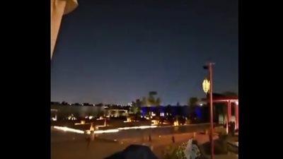 فيديو يوثق لحظة استهداف السفارة الأمريكية بالرياض واندلاع حريق.. هل تأثرت إمدادات النفط السعودية؟ (الحقيقة)