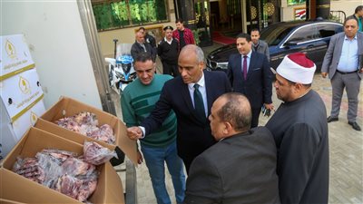 محافظ كفرالشيخ: توزيع 2 طن لحوم صكوك الأضاحي للأسر الأولى بالرعاية بالمراكز