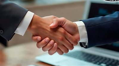 وزارة العمل تطلق نشرة توظيف نصف شهرية بـ5188 فرصة عمل للشباب