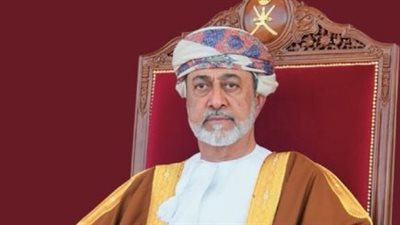 سيرة ومسيرة: الأوسمة والمناصب التي شكلت شخصية السلطان هيثم بن طارق