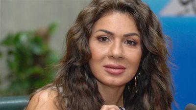 نجلاء بدر.. الوجه المبدع الذي روّض بريق الإعلام ليتوج بصدارة الدراما المصرية