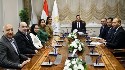 وزير الرياضة يستقبل مجلس إدارة الاتحاد المصري للإسكواش