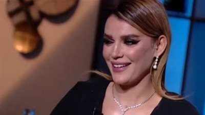 هبة السيسي وياسمين الخطيب: كواليس حديث النجوم والجماهيرية في 