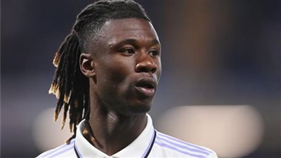 ريال مدريد يحدد سعر بيع كامافينجا في الصيف.. خطوة لإعادة ترتيب خط الوسط
