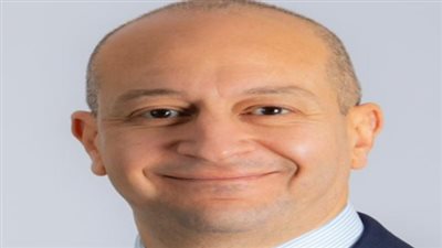 الخبرات الدولية والمحلية.. لماذا اختار البنك الأهلي شريف البحيري لقيادة فرع الإمارات؟