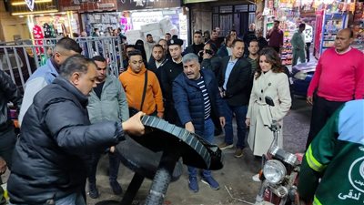 جولة ليلية لنائب محافظ الجيزة بحي الدقي لمتابعة النظافة ورفع الإشغالات