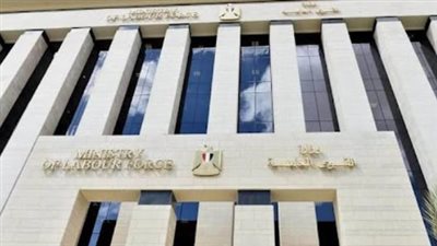 رقمنة خدمات وزارة العمل.. آلية استخراج كعب العمل وبناء الهوية الرقمية