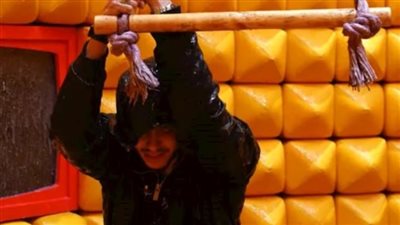 كيف سخر رامز جلال من تناول حسن مالك للمكسرات في 