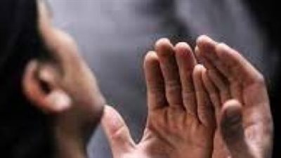 سنن النبي في دعاء القنوت.. هل يُستحب جهر الإمام به وكيف يؤمن المصلون؟