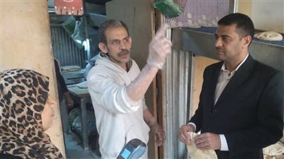 نائب محافظ الدقهلية يتفقد مخابز المنصورة لضبط الأوزان وجودة الخبز