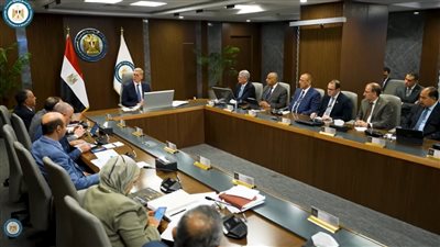 وزير البترول يشهد جمعية 